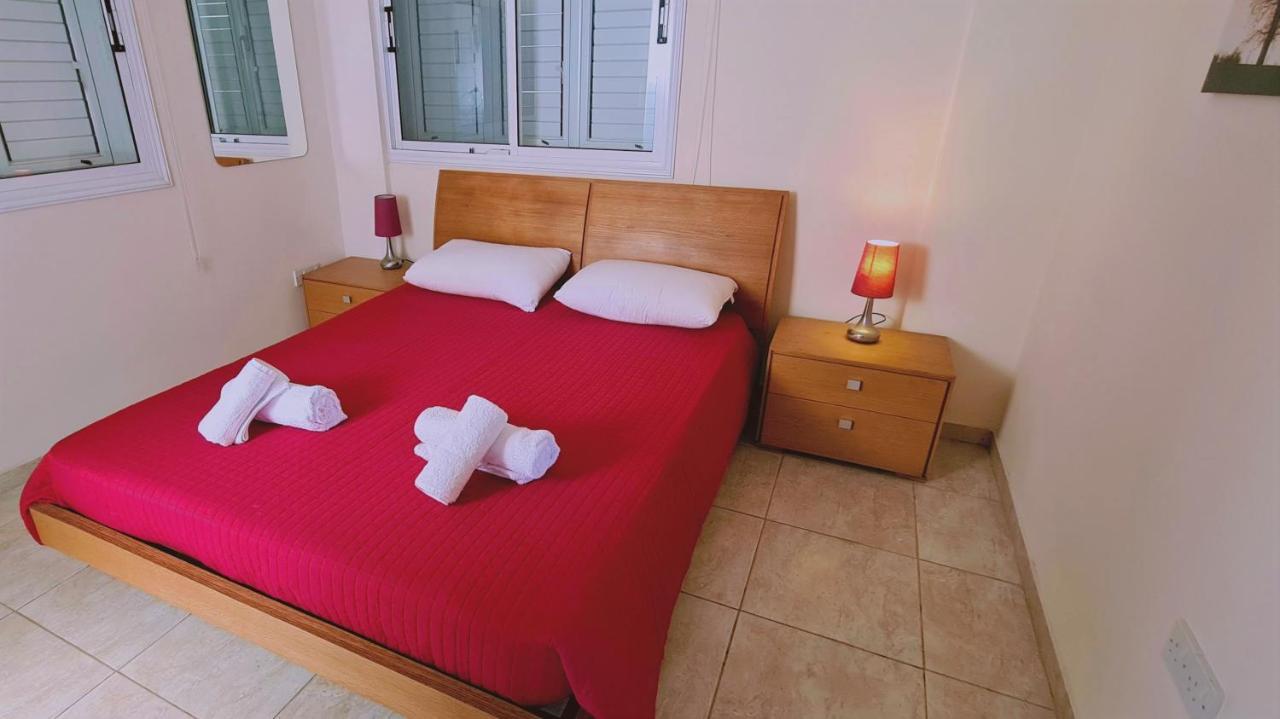 Stay Sunshine Apartment Paralimni Exterior foto